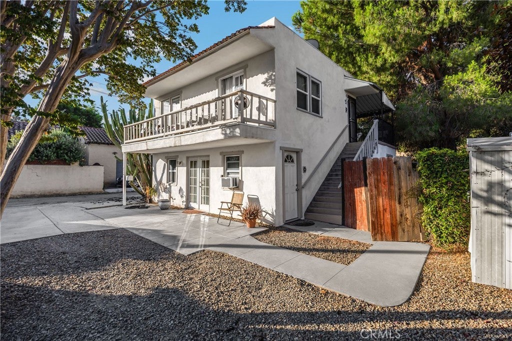 Photo of Listing #IV25192479