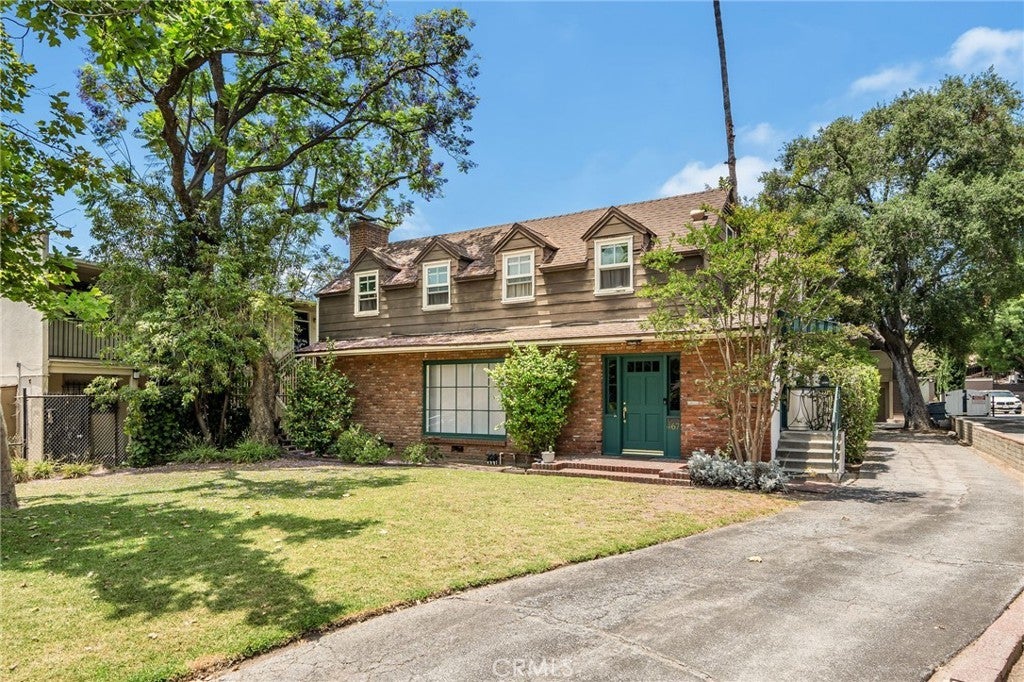 Photo of Listing #SR25217524