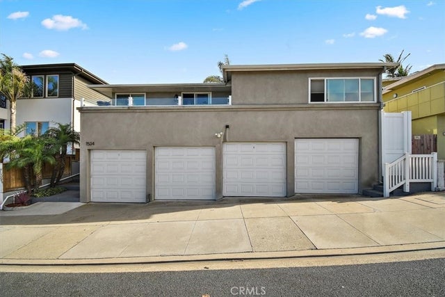 1534 Manhattan Beach Boulevard, Manhattan Beach.