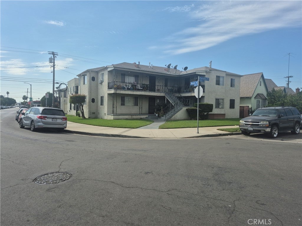 Photo of Listing #DW25243390