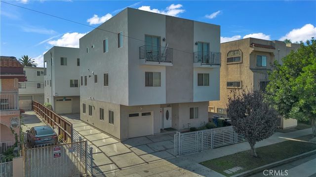 850 W 165th Place, Gardena.