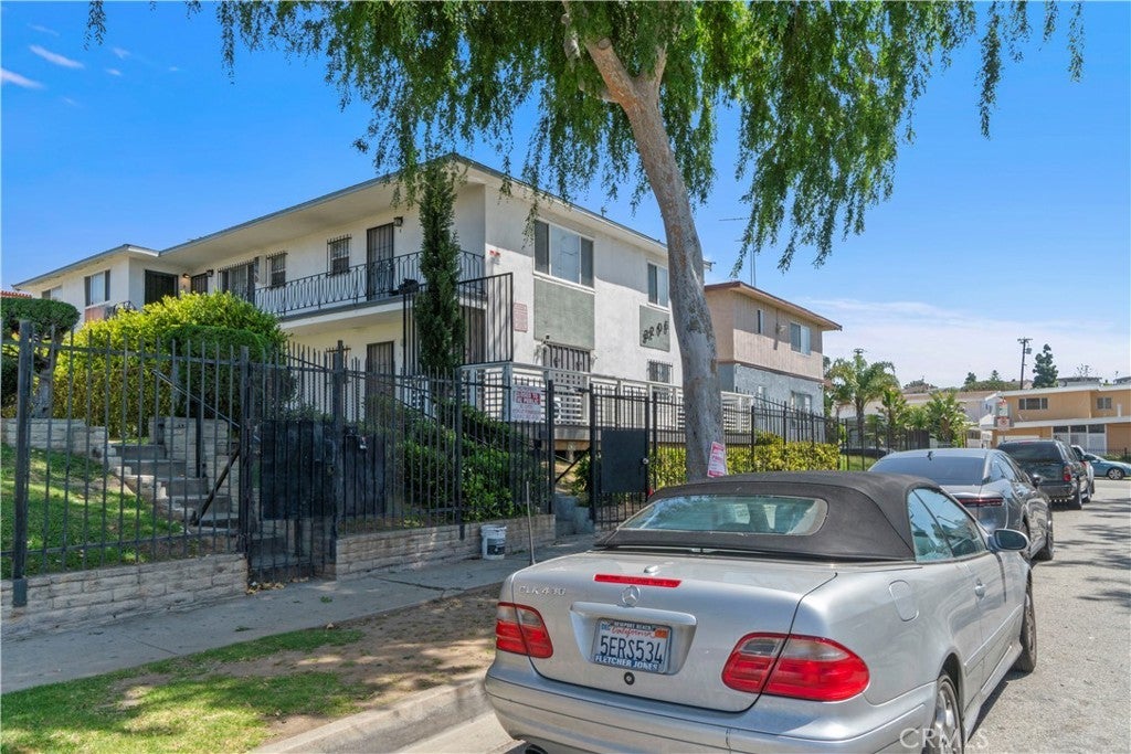 Photo of Listing #SB25263139