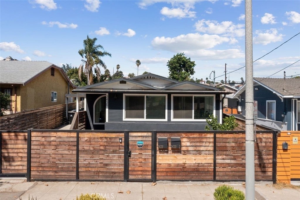 Photo of Listing #MB25273611