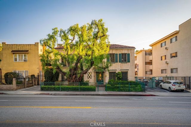 5424 Franklin Avenue, Los Angeles
