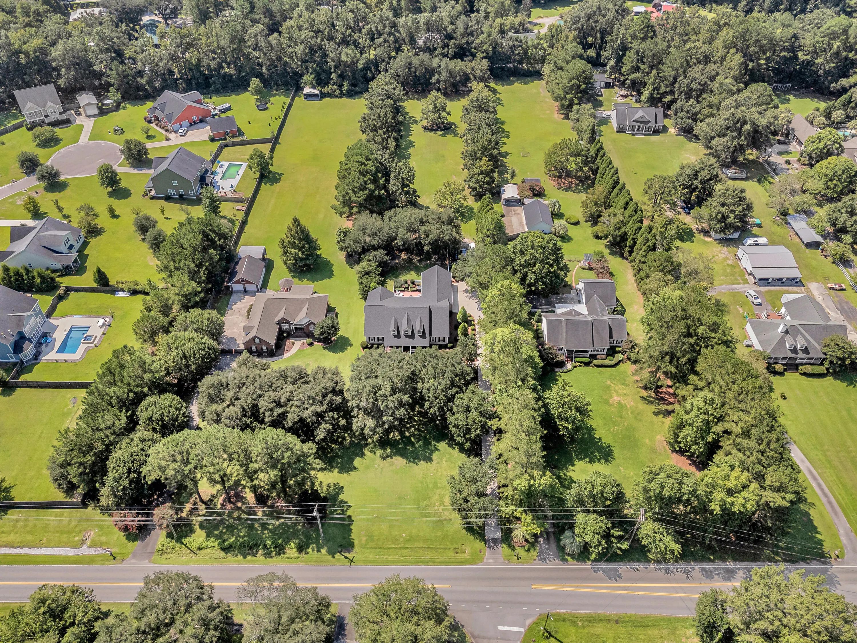 179 W Butternut Road, Summerville, SC, 29483