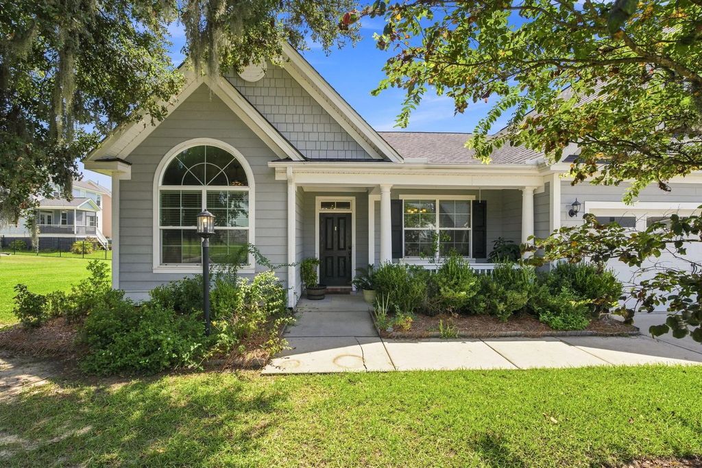 237 Red Leaf Boulevard, Moncks Corner