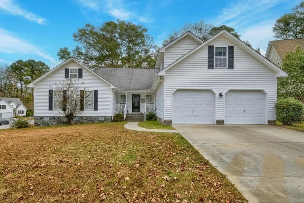 1016 Maidstone Drive, Summerville