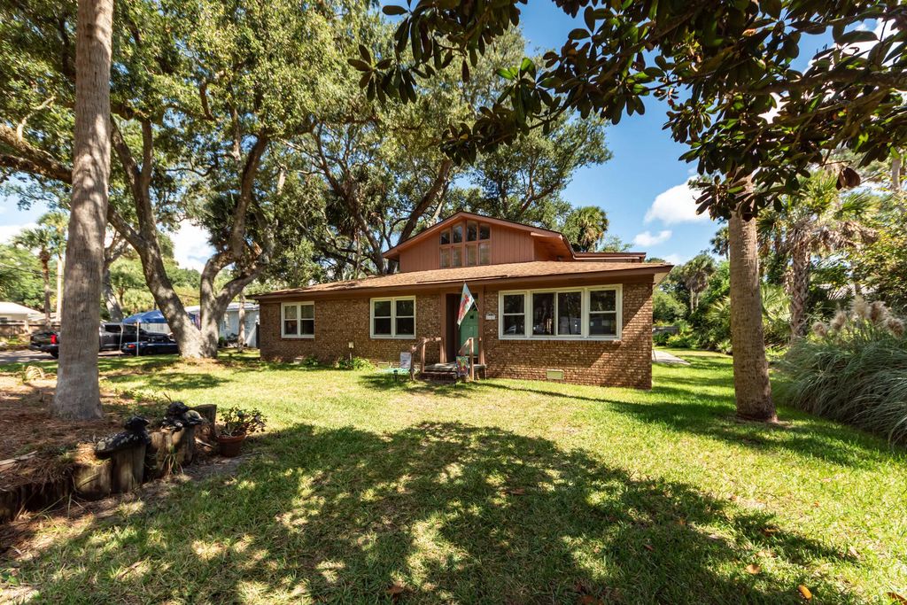 18 24th Avenue, Isle of Palms