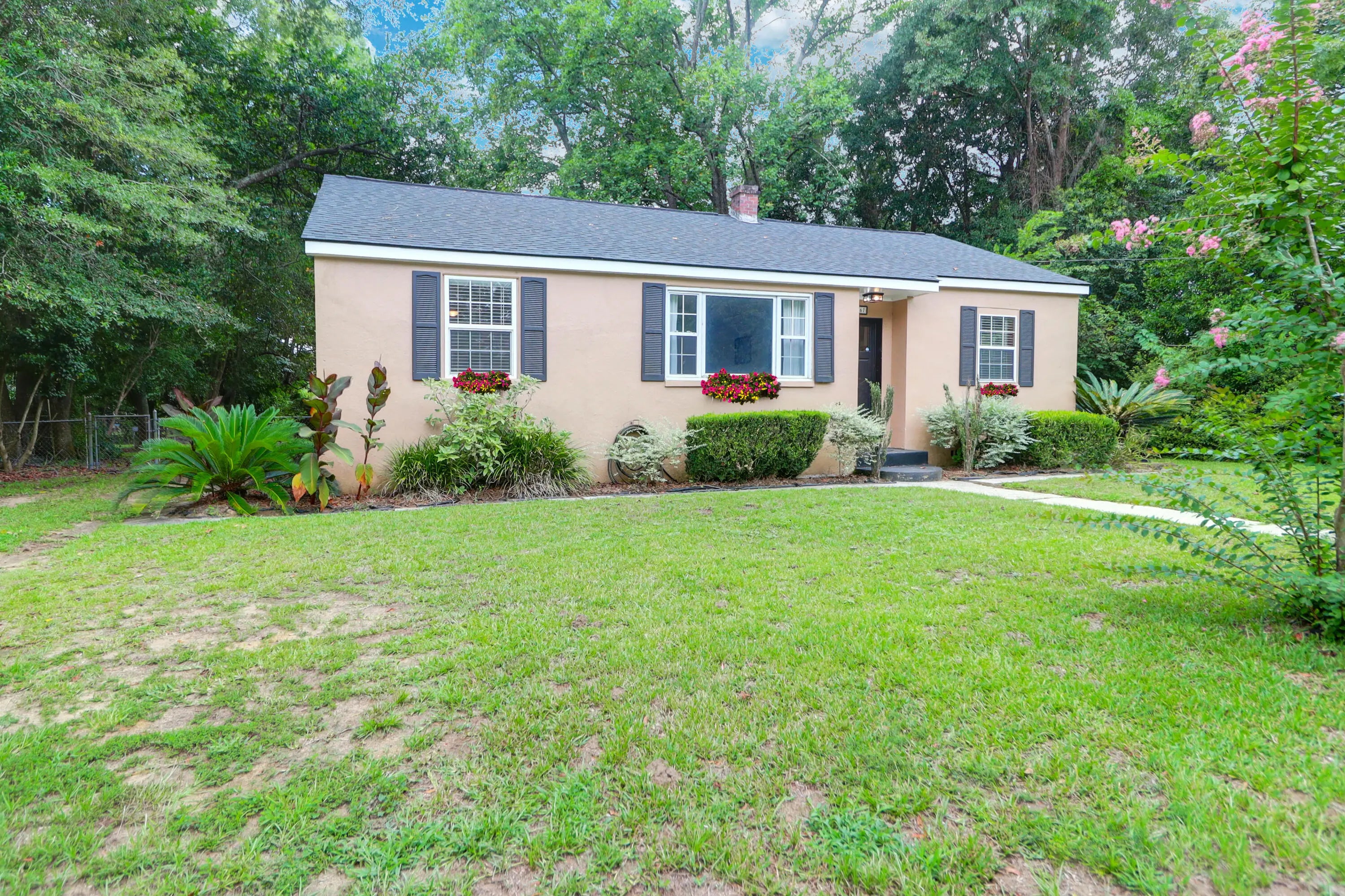 Photo of Listing #25020194