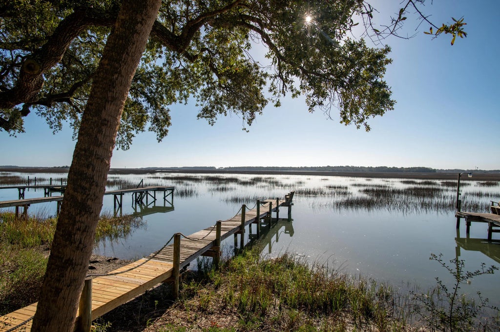 1599 Terns Nest Road, Charleston