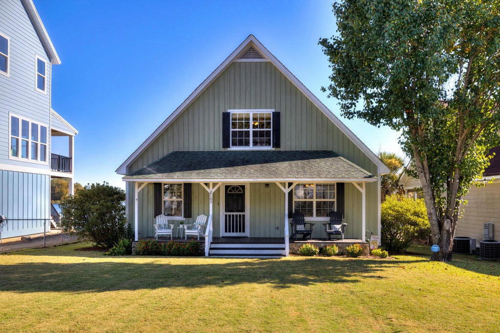 2185 Lake Marion Shores Road, Summerton