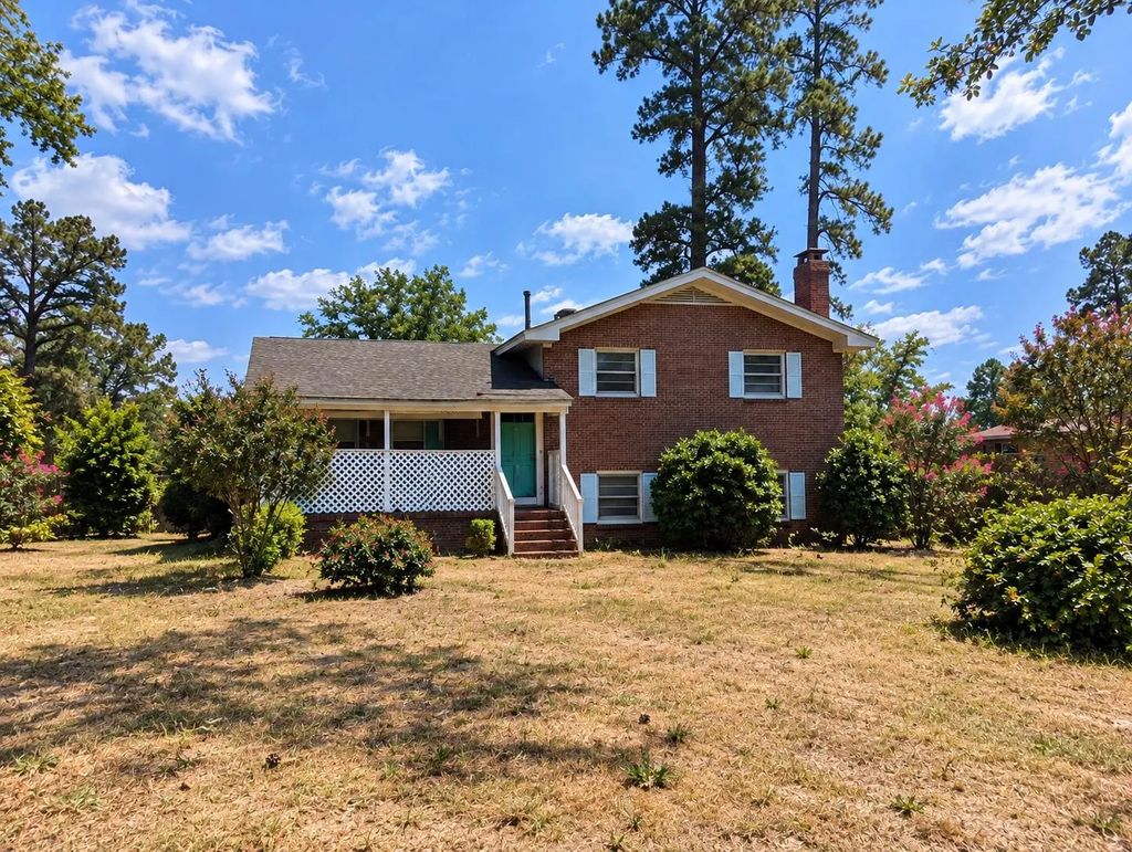 331 E Reaves Avenue, Dillon