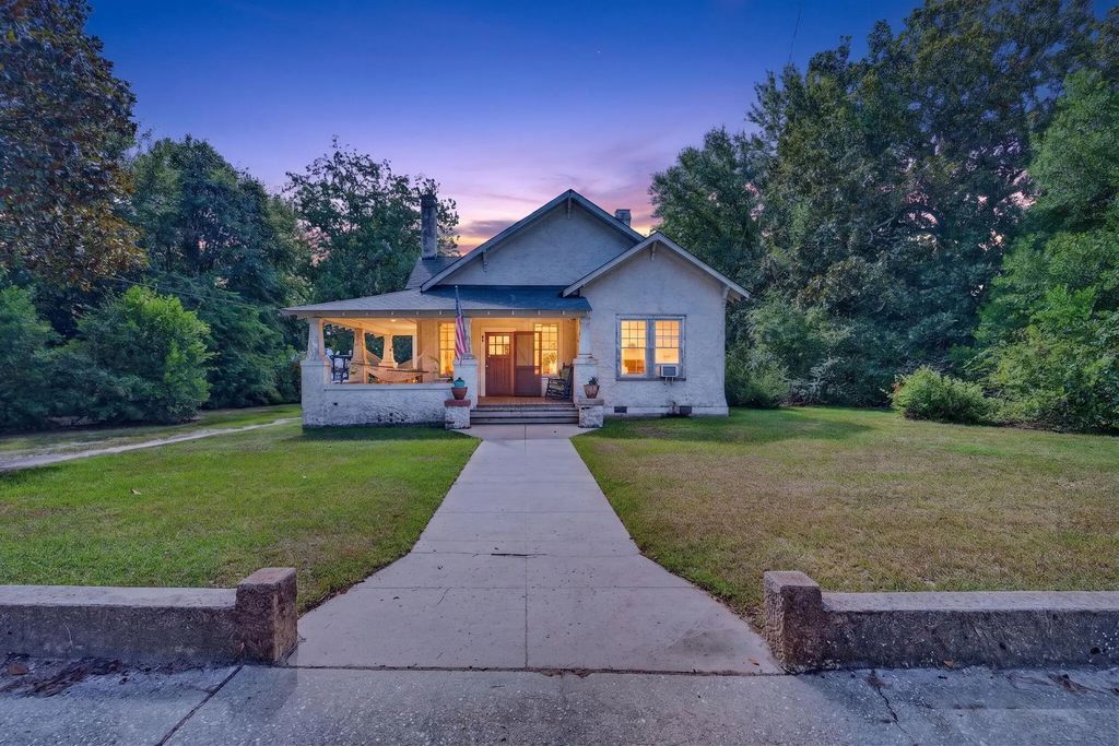 645 Hampton Street, Elloree