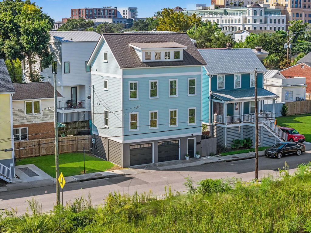 83 Cooper Street, Charleston