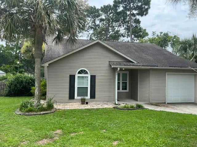 Photo of 1304 Cadet Court, Mount Pleasant SC
