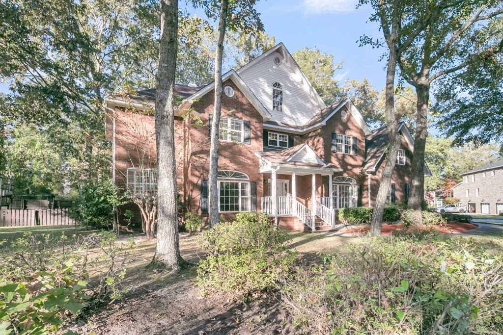 4201 Meadowbrook Court, North Charleston