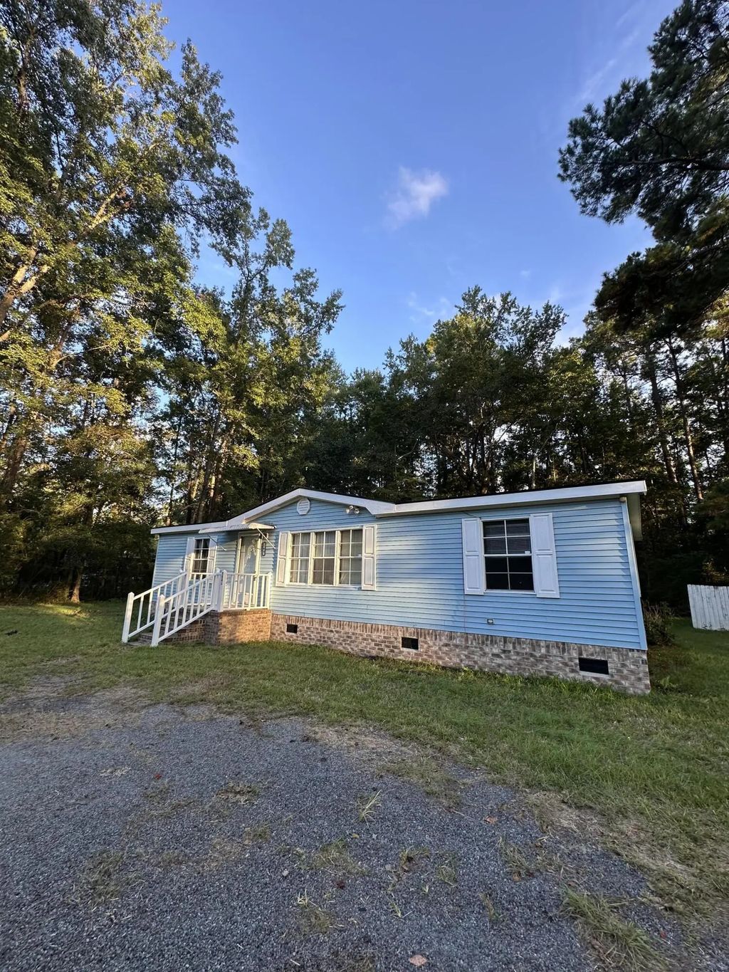 119 E Medina Street, Summerville