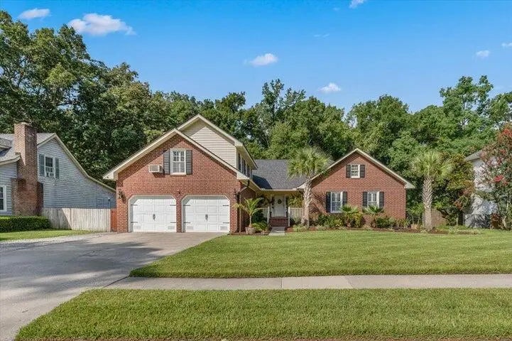 Photo of Listing #25003335