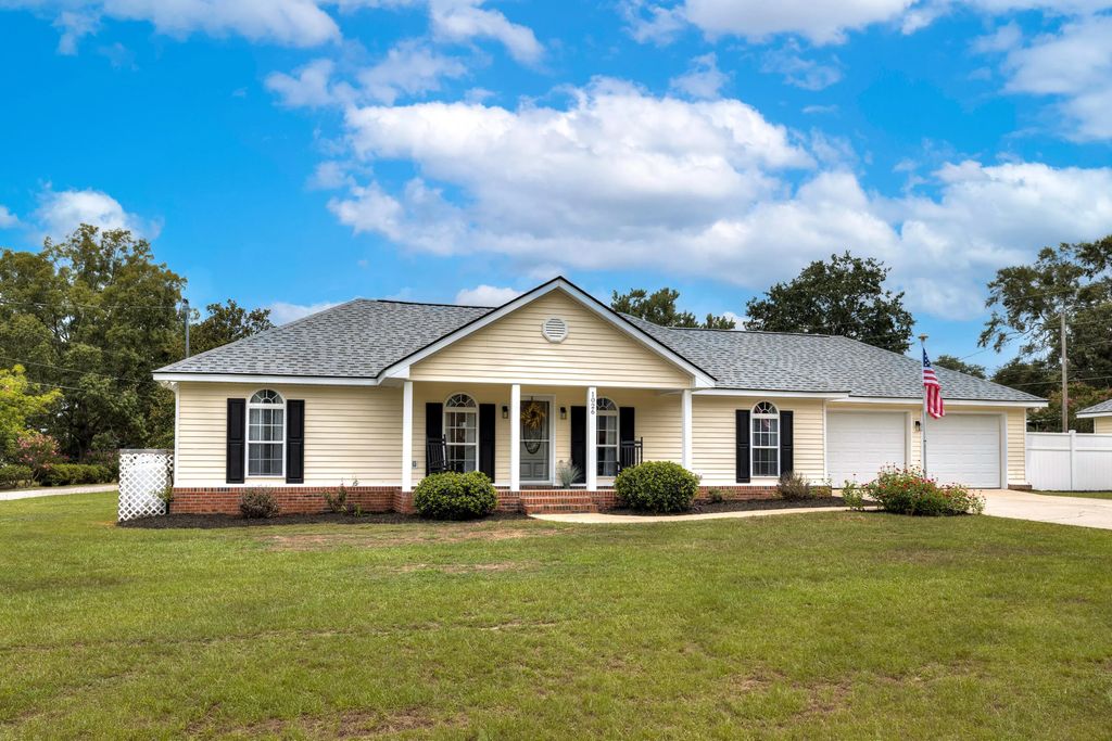 1026 Radius Street, Manning