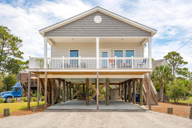 Photo of 31 W 9Th Street, Folly Beach SC
