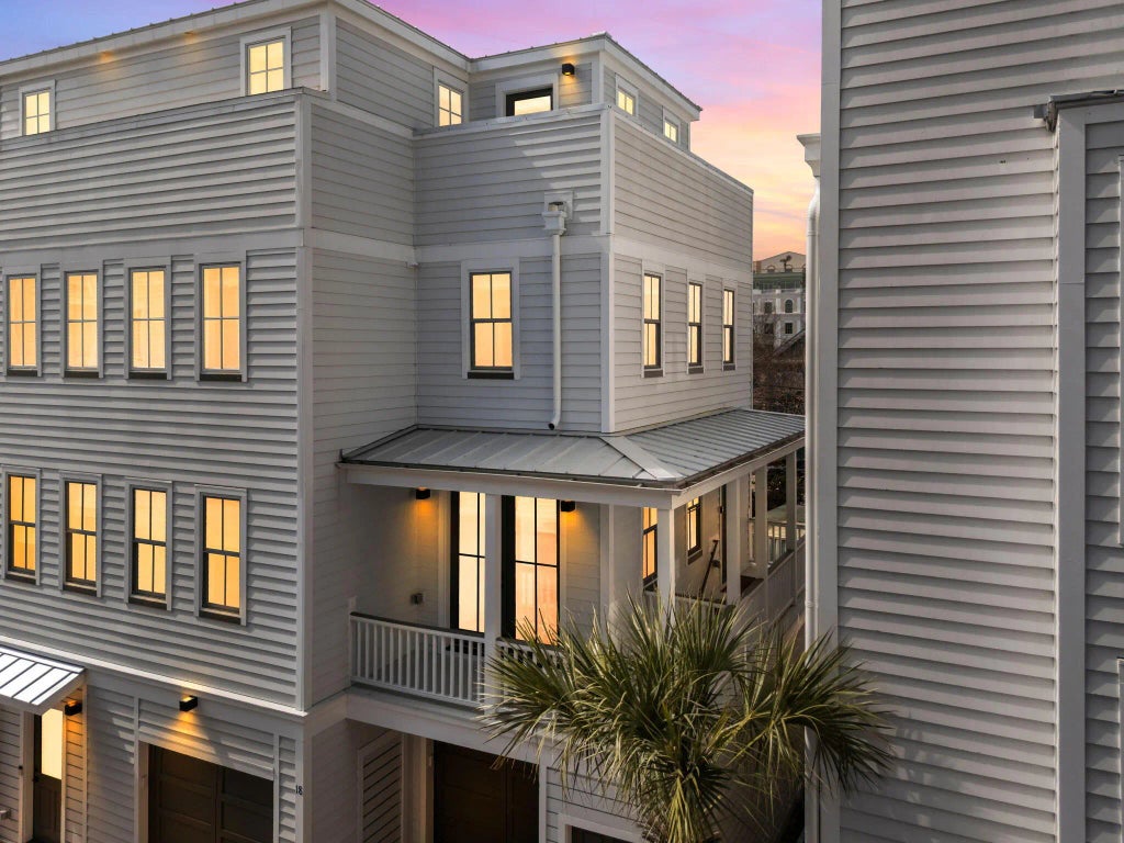 18 Iron Forge Alley, Charleston