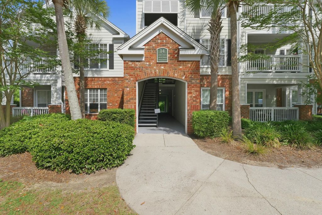 45 Sycamore Avenue 1434, Charleston