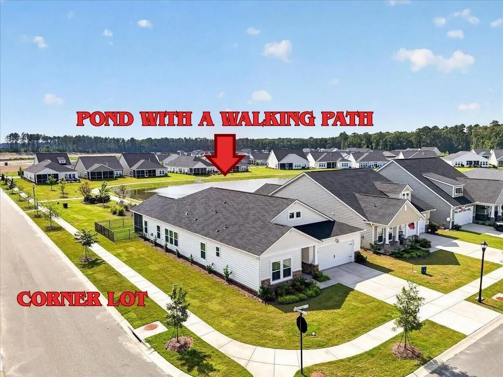 1028 Captain View Court, Summerville