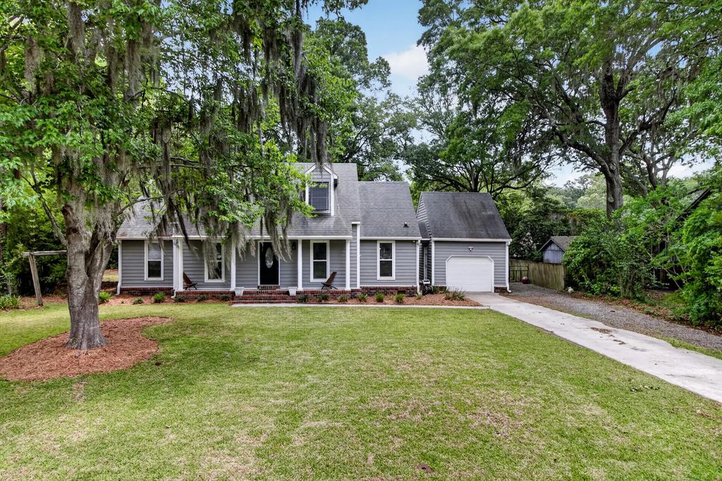 27 Westside Drive, Charleston