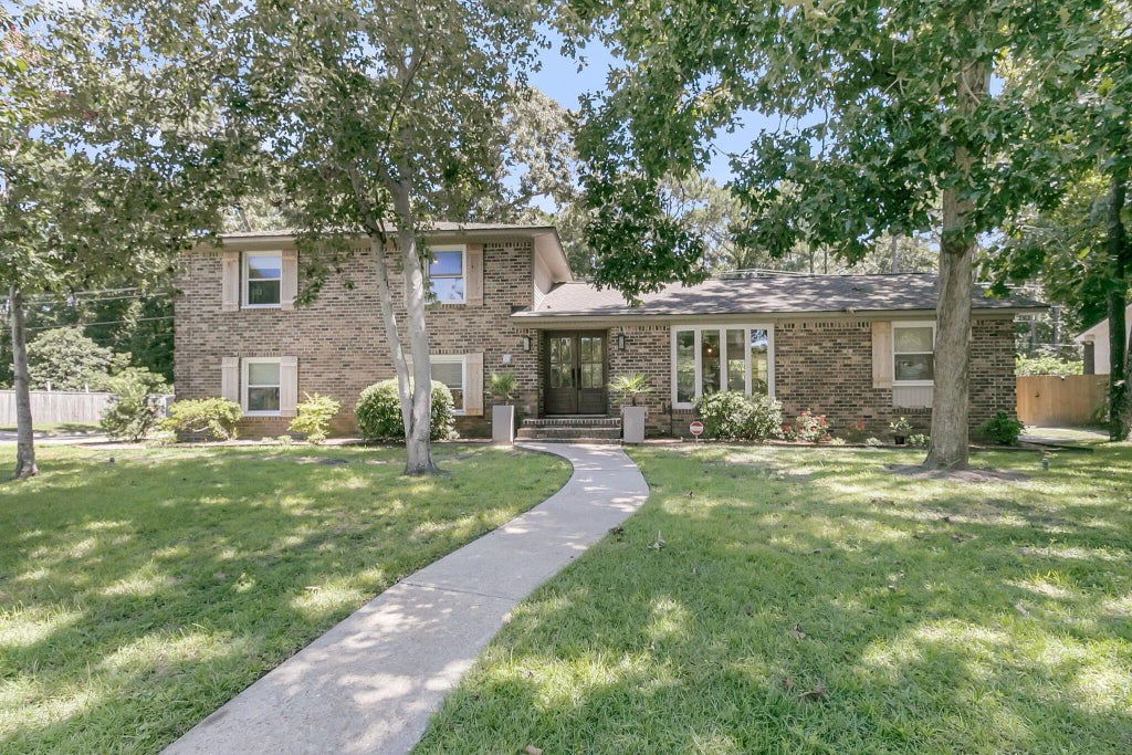 1247 Wappetaw Place, Mount Pleasant