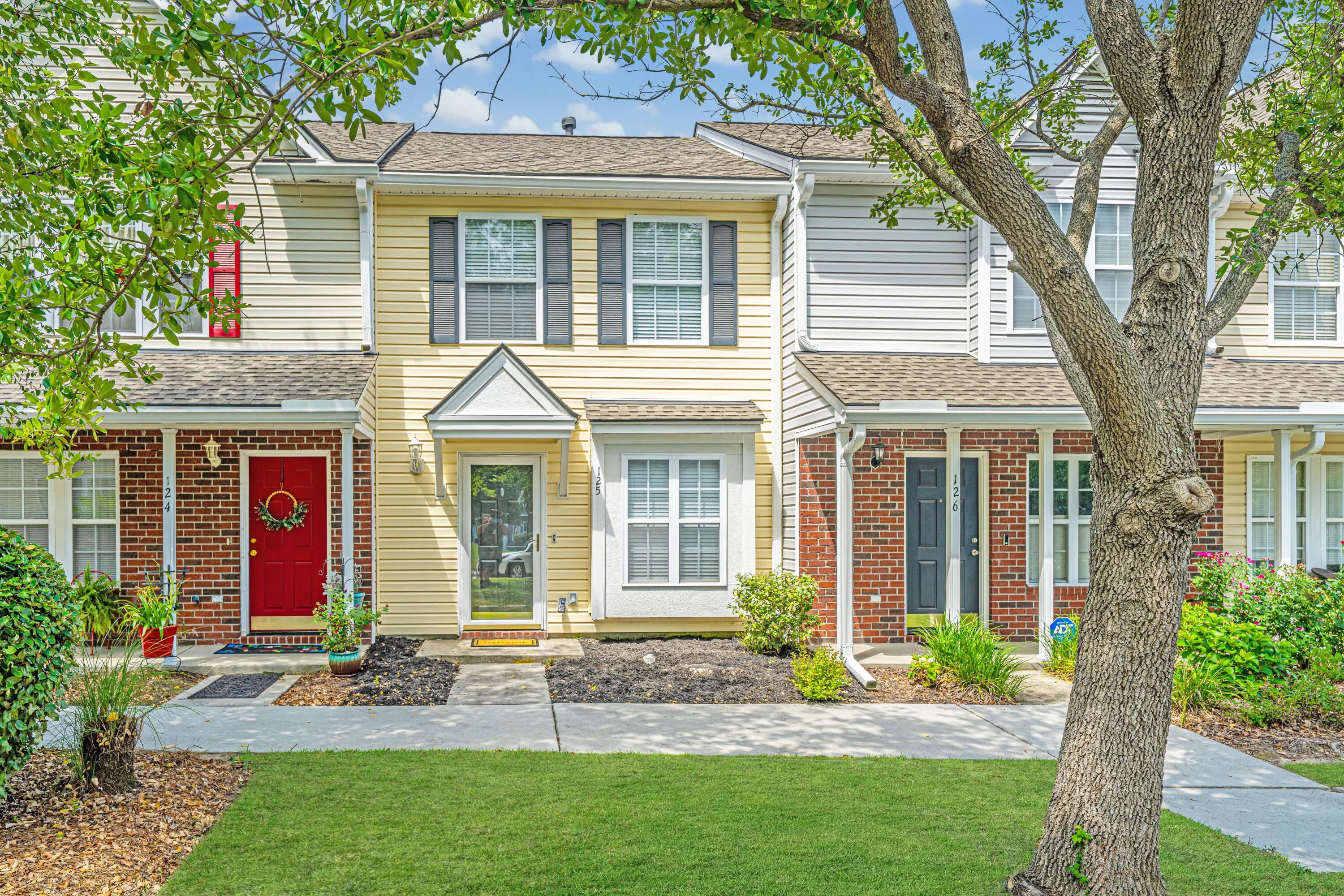 Photo of Listing #25018257