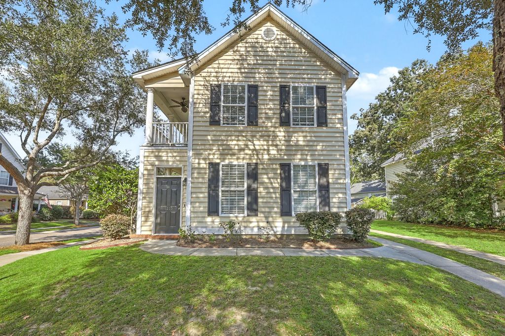1215 Spotted Owl Drive, Mount Pleasant