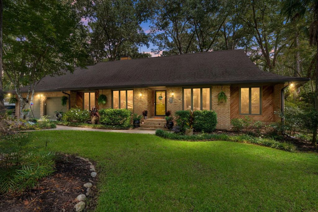 102 Dawnshire Court, Summerville