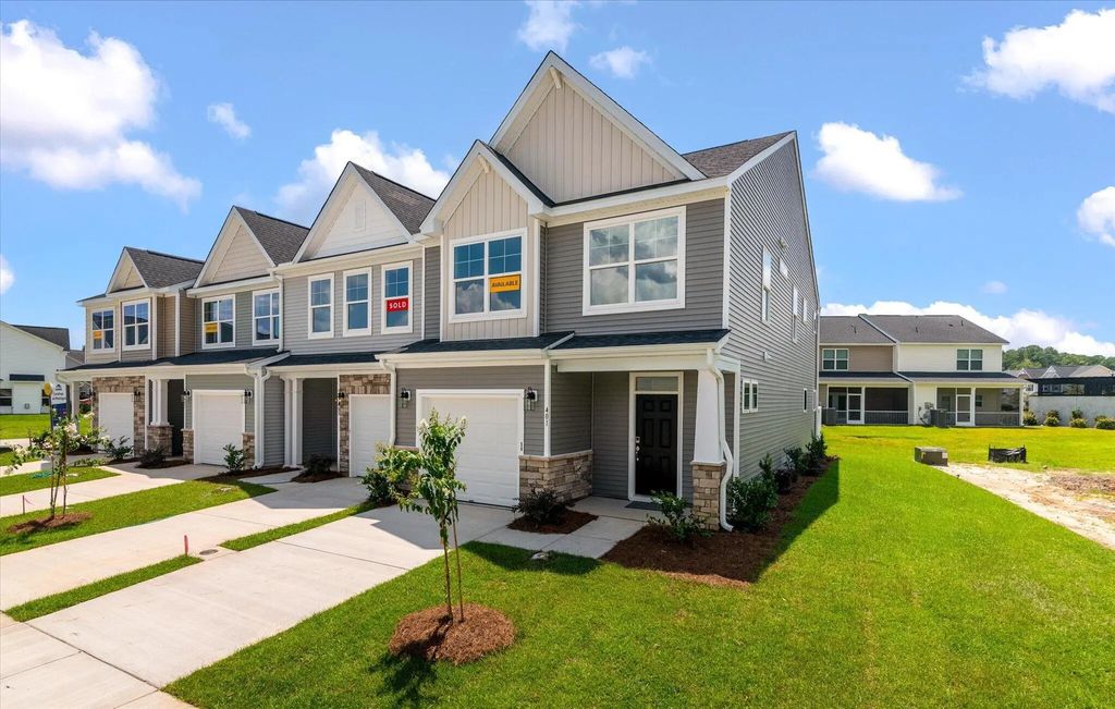 401 Painted Lady Lane, Goose Creek