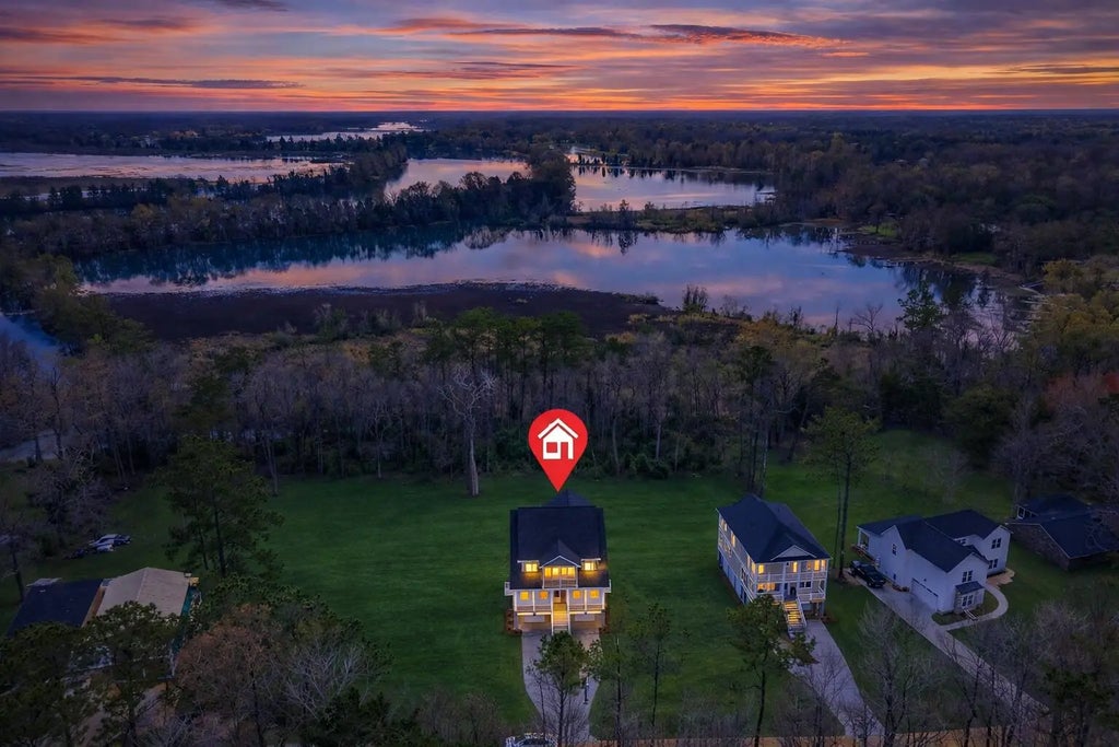 1306 Mccrae Drive, Moncks Corner