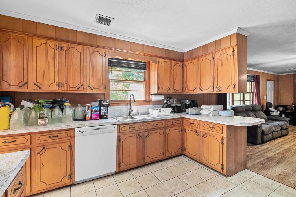 1425 Sifly Road, Orangeburg