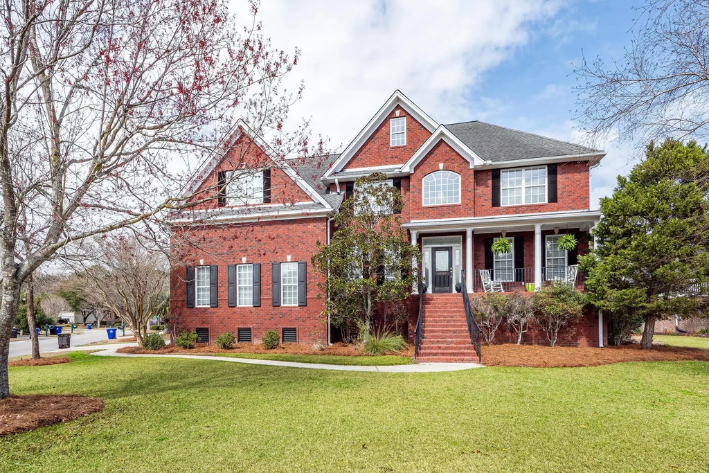 3584 Somerset Hills Court, Mount Pleasant