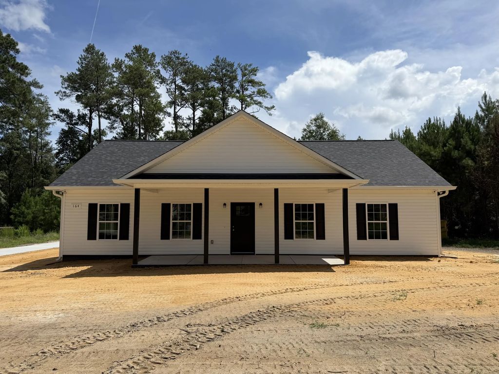 164 Longleaf Drive, Walterboro