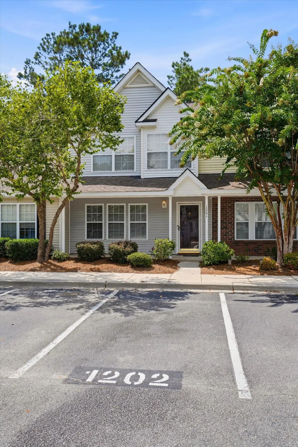 1201 Elm Hall Circle, Summerville
