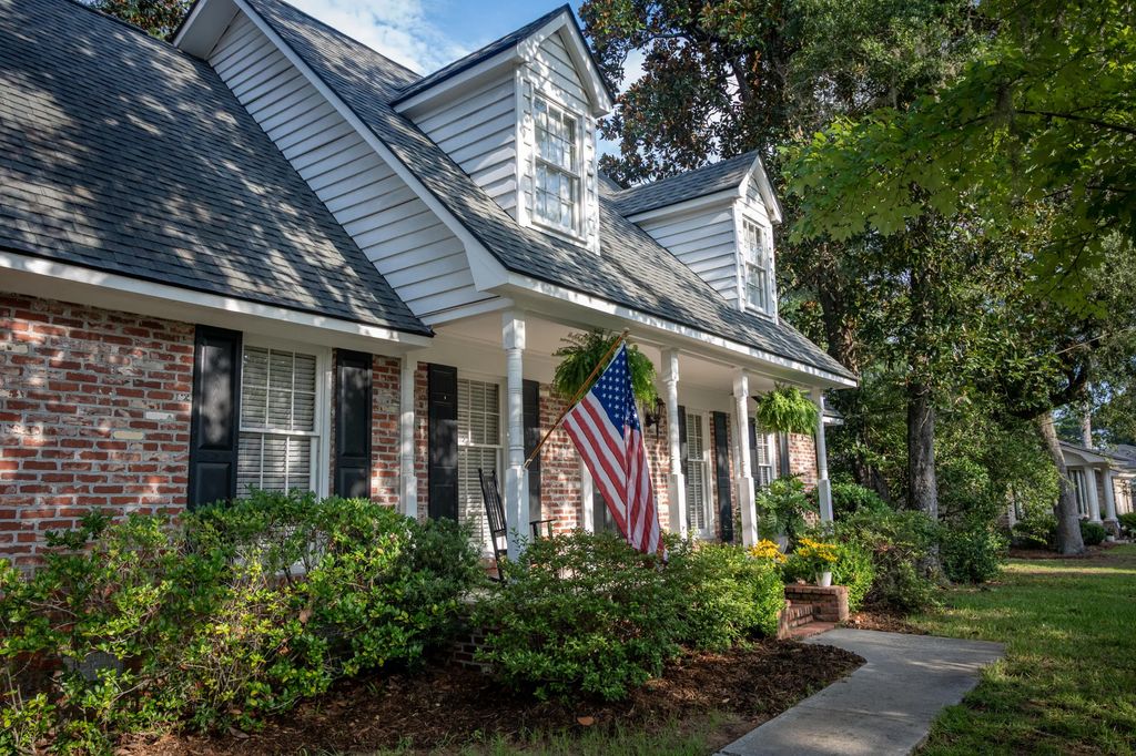 611 Beauregard Street, Charleston