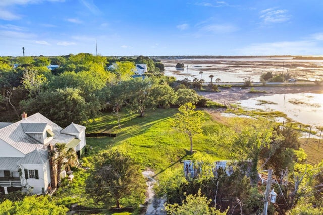 Photo of 2298 Raven Drive, Sullivans Island SC