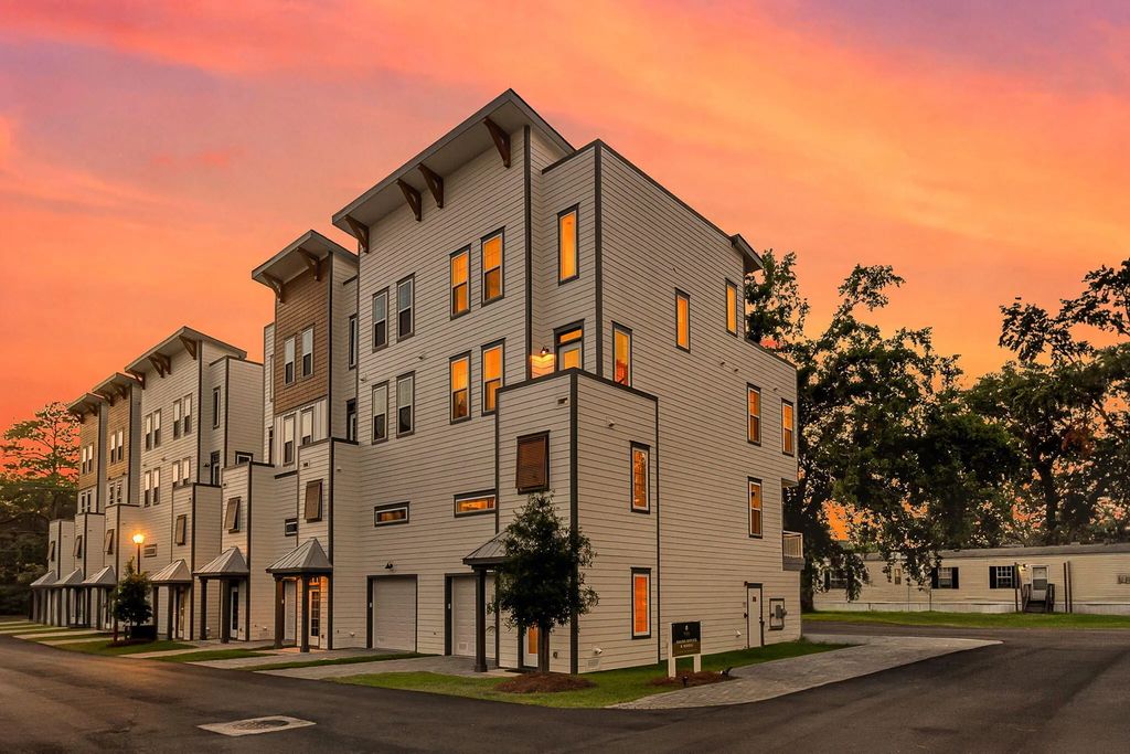 1150 Valdosta Street Unit 603, North Charleston