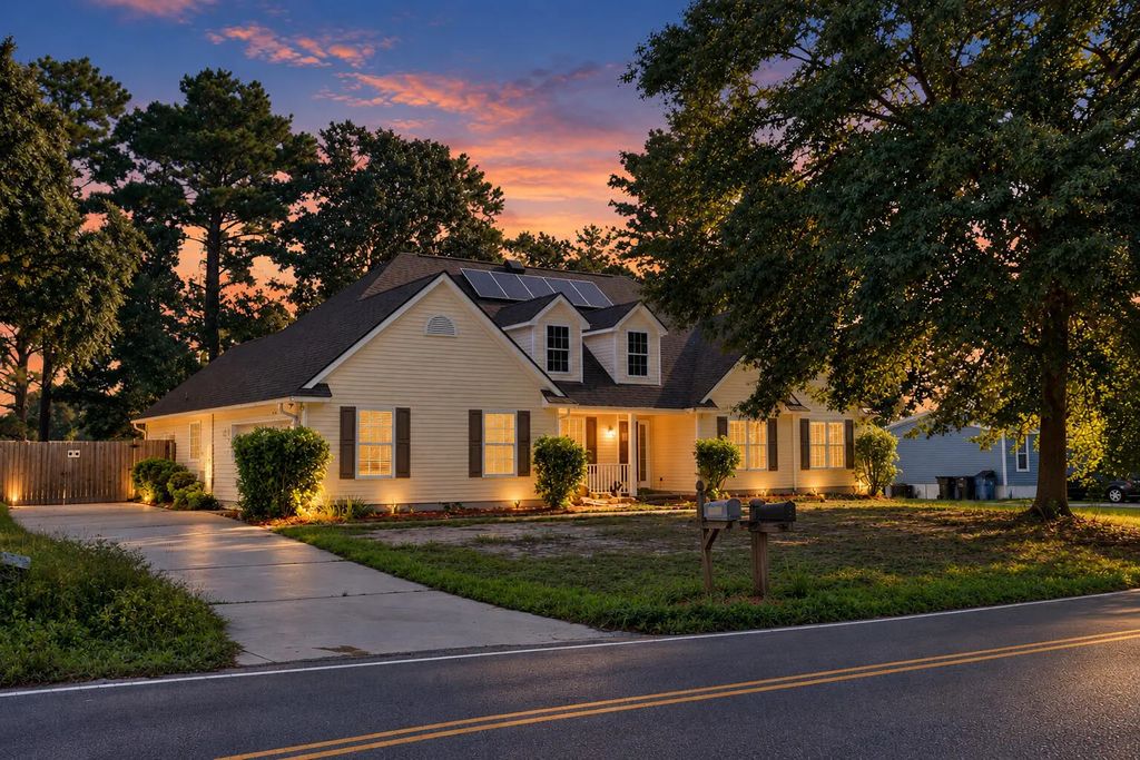 3384 Pinewood Drive, Ladson