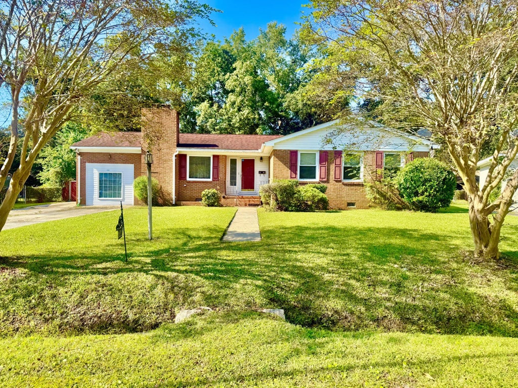 1121 Browning Road, Charleston