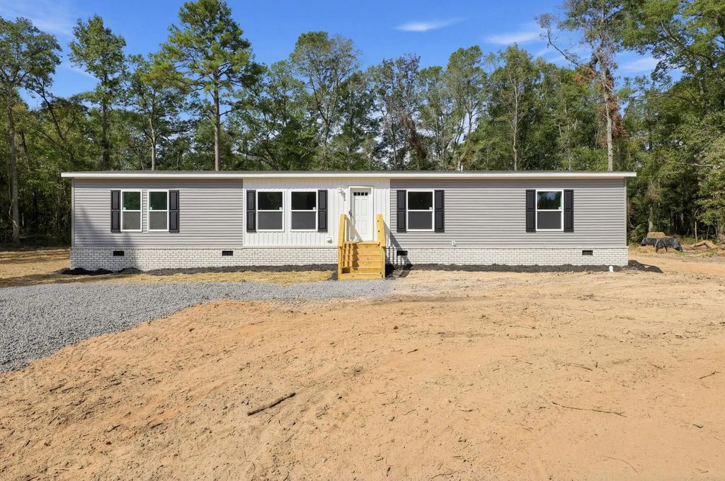 624 2 Church Road, Bowman
