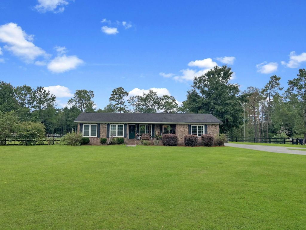 151 Grannys Lane, Saint George