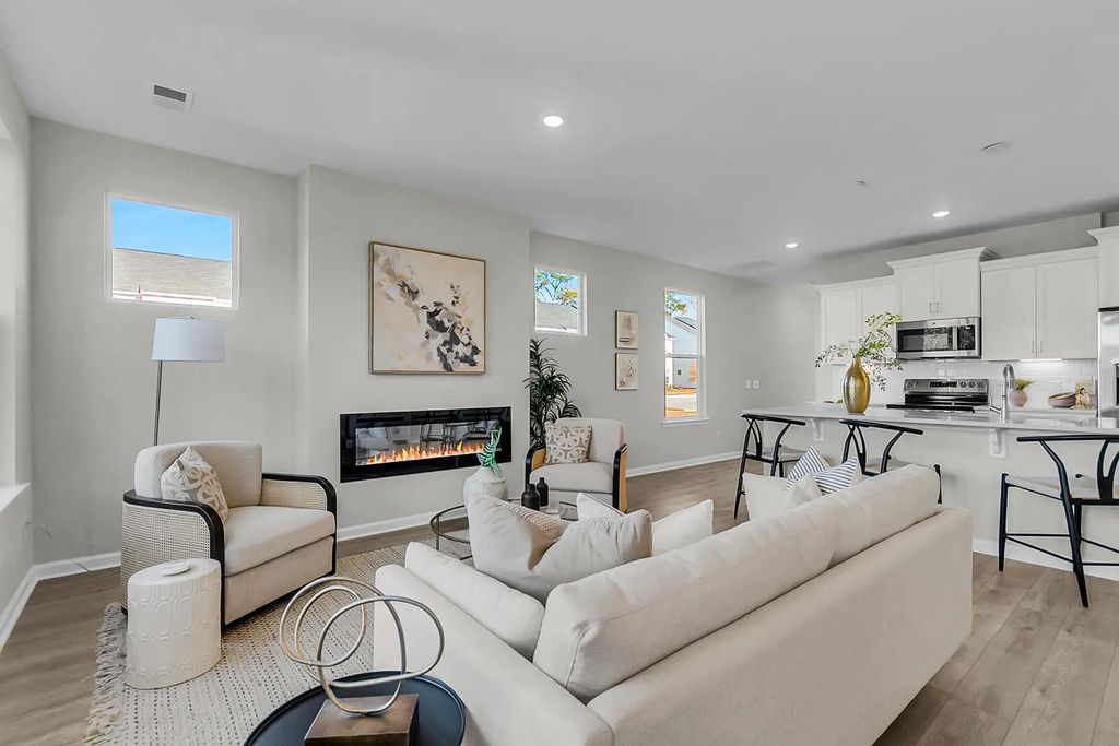 4 Dahlberg Street, Summerville