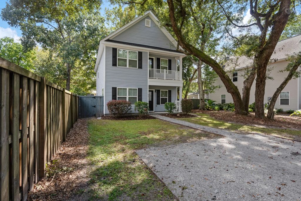 1617 Jessamine Road, Charleston