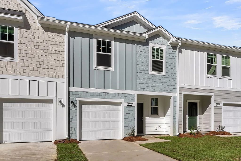 425 Colchester Court, Moncks Corner