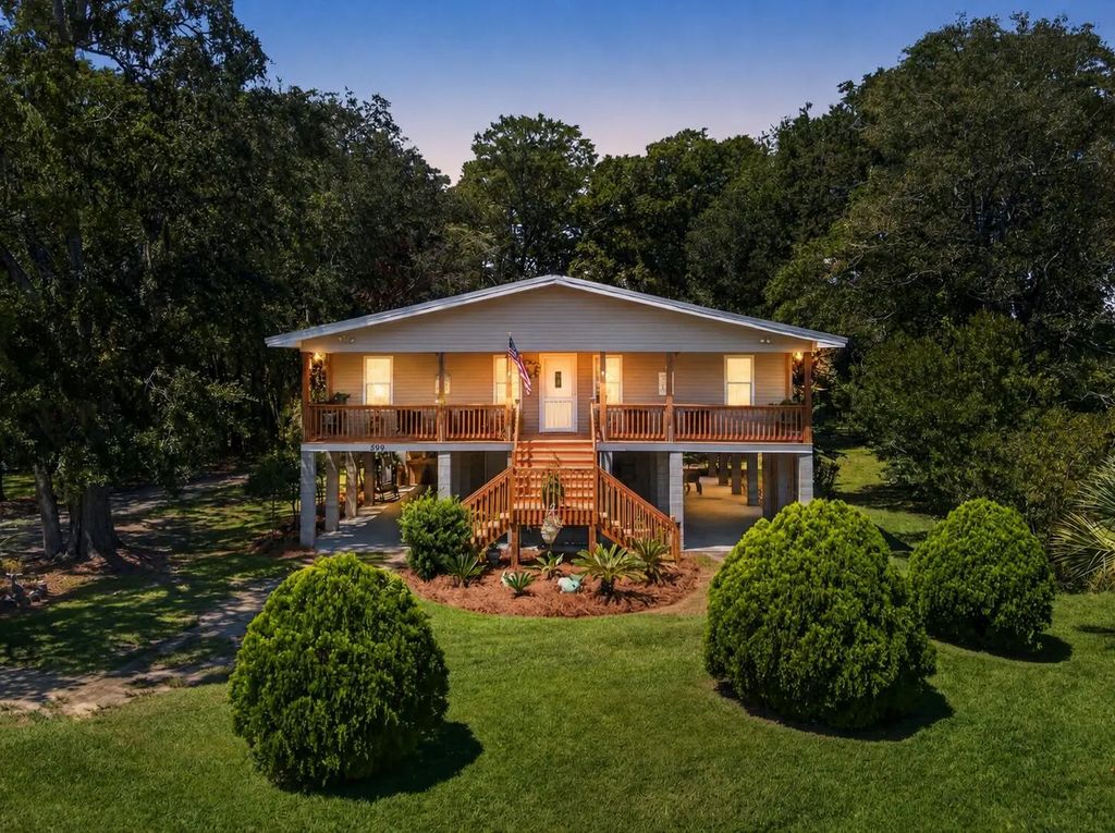 599 Sc-174, Edisto Island