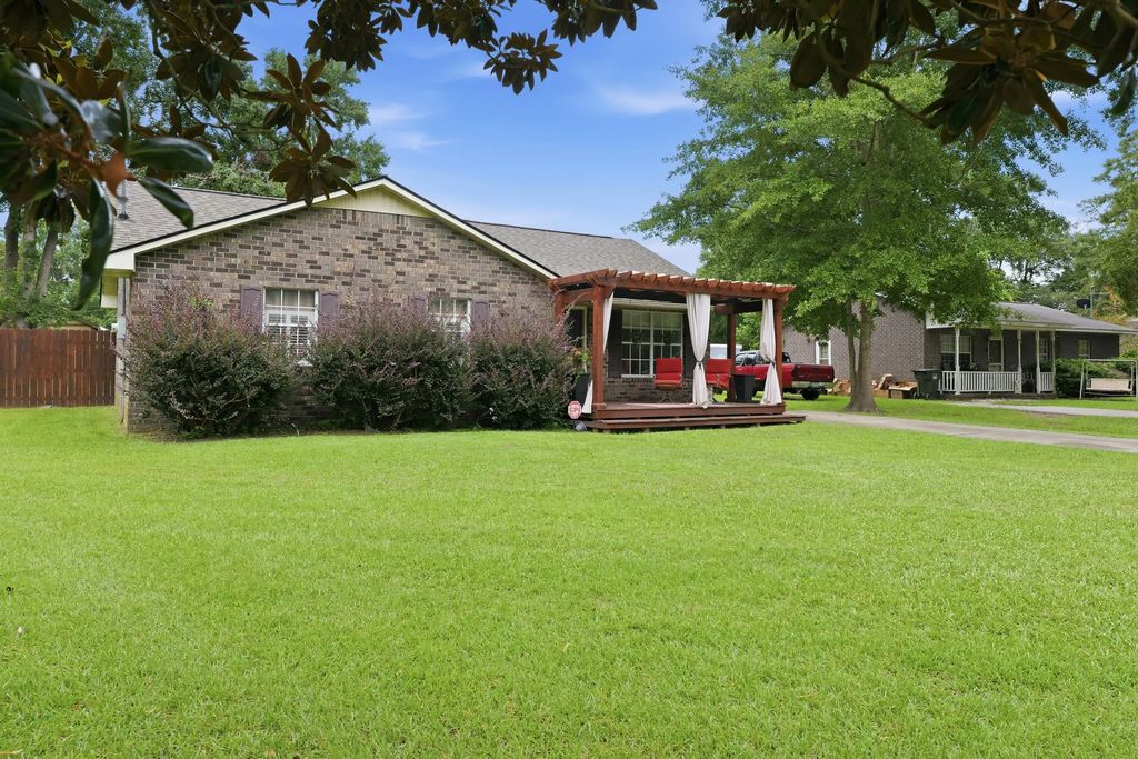 116 O'carroll Street, Moncks Corner